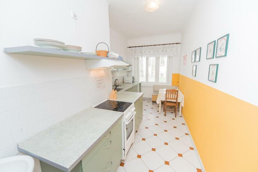 Pension U Kostela Cesky Brod Extérieur photo