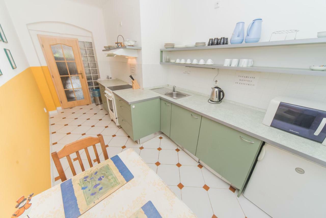 Pension U Kostela Cesky Brod Extérieur photo