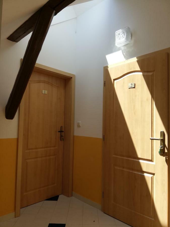 Pension U Kostela Cesky Brod Extérieur photo